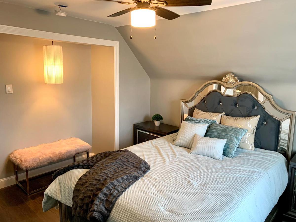 ניאגרה פולס The Oakwood Cottage- With Private Yard & Parking, Minutes From Falls & Casino By Niagara Hospitality מראה חיצוני תמונה